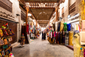 Wholesale market in Dubai for clothes